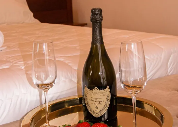 Esposizione Luxury Hotel 3*