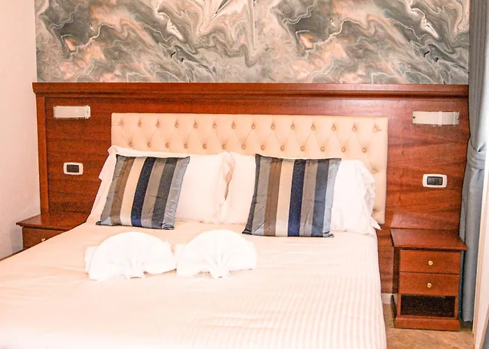Esposizione Luxury Hotel