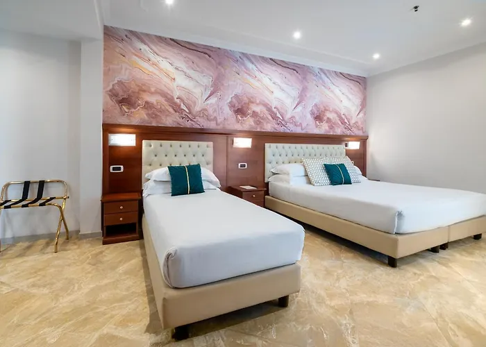 Esposizione Luxury Hotel 3*