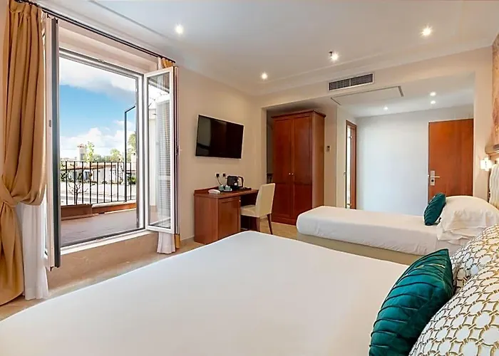 Esposizione Luxury Hotel 3*